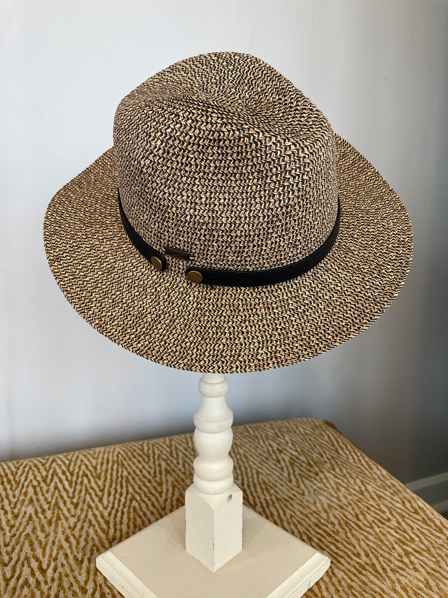 A195-3330B - 2.5” Brim Safari Hat - Black