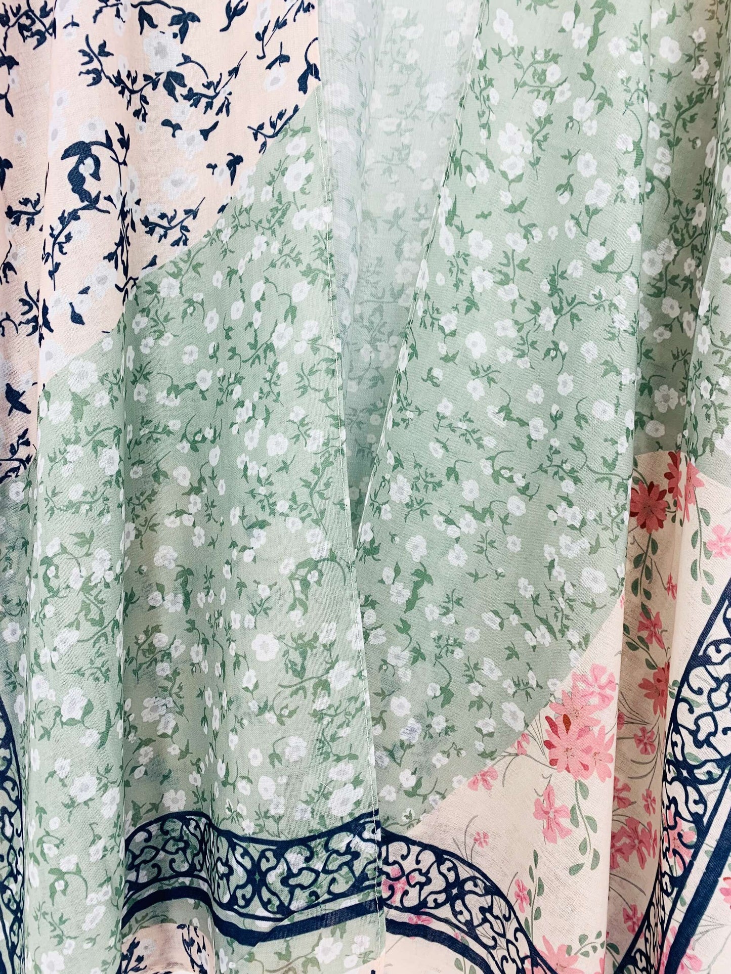 J450 - Daisy Patchwork Kimono