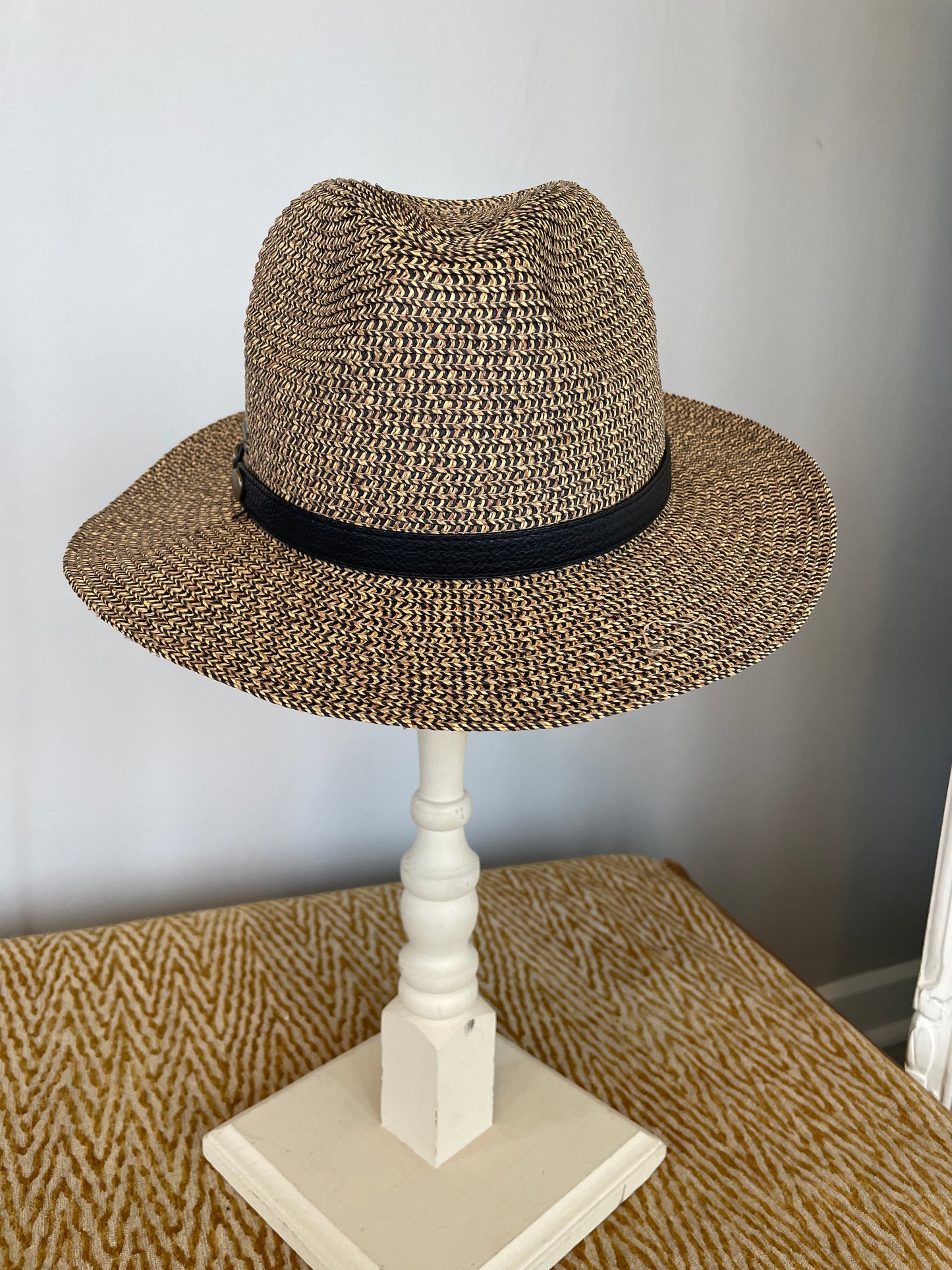 A195-3330B - 2.5” Brim Safari Hat - Black