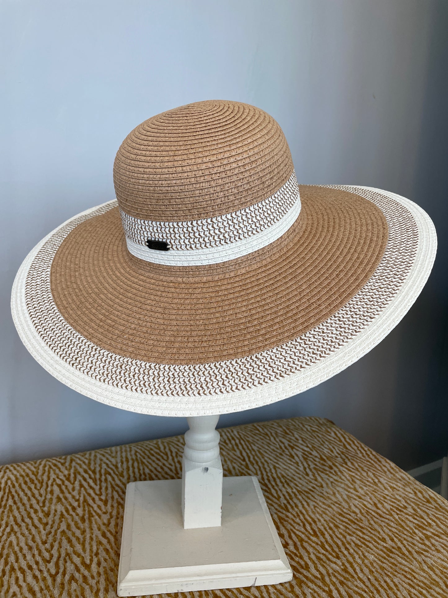A195-3190B - 5” Brim Hat - Tan