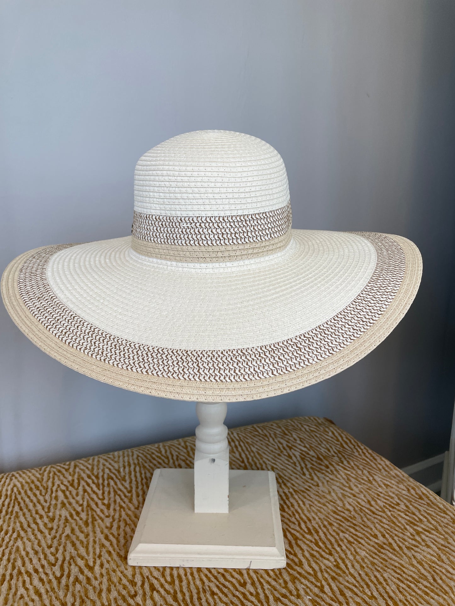 A195-3190A - 5” Brim Hat - Ivory