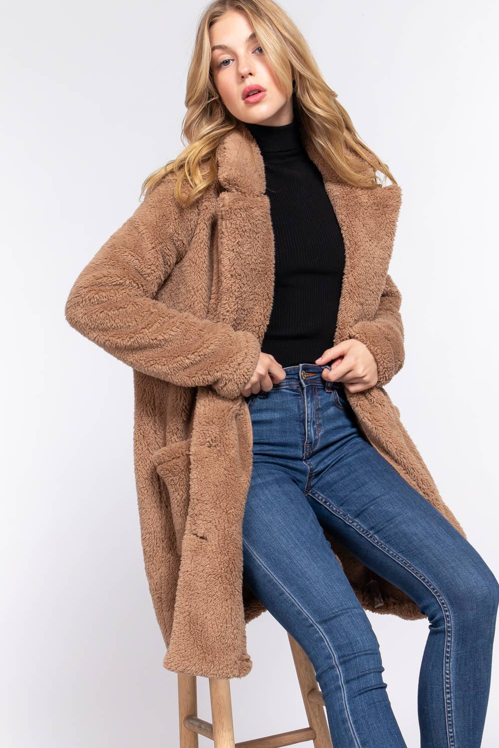 Notched Collar  Sherpa Coat: KHA-camel / Small