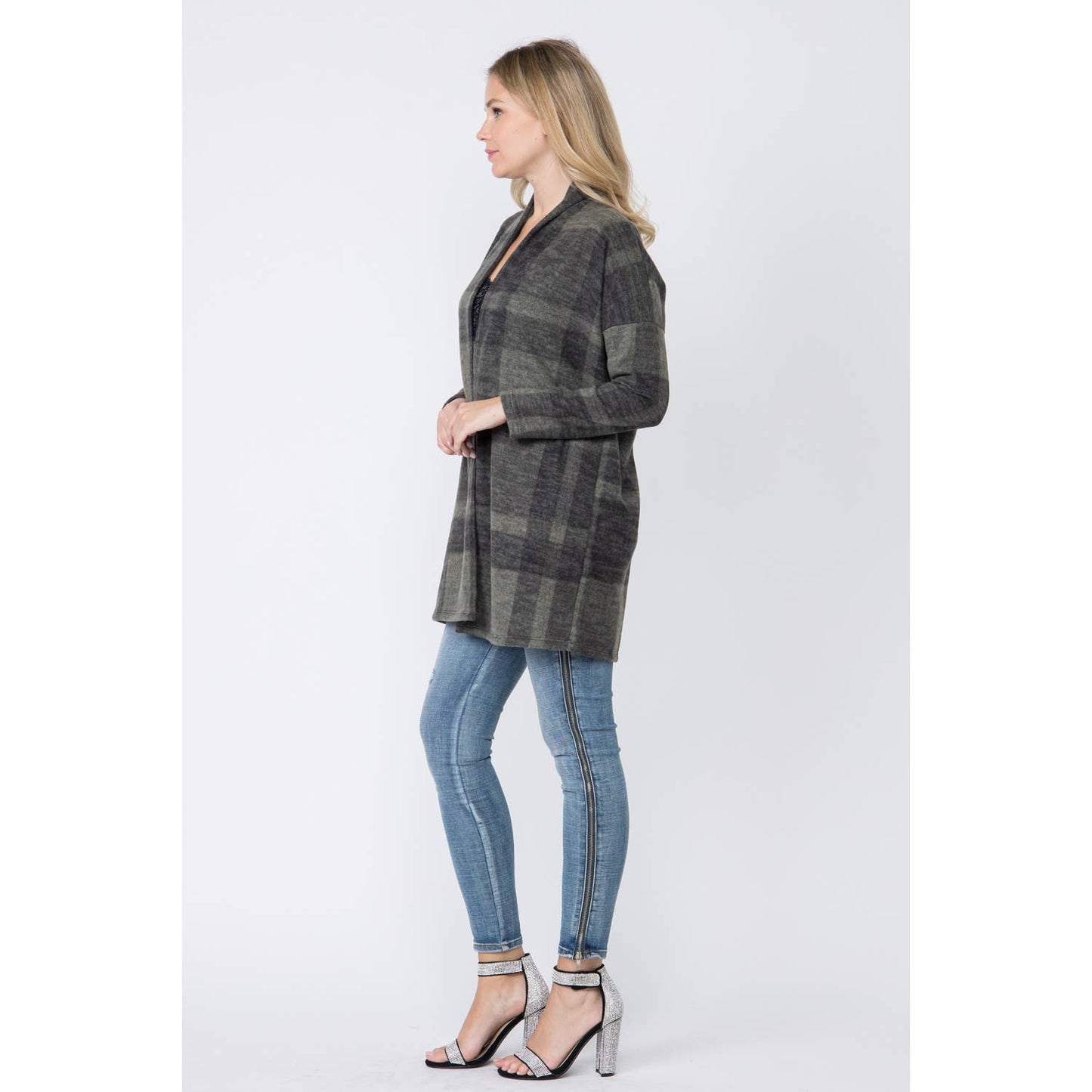 PLAID LONG SLEEVE CARDIGAN: BLACK-OLIVE