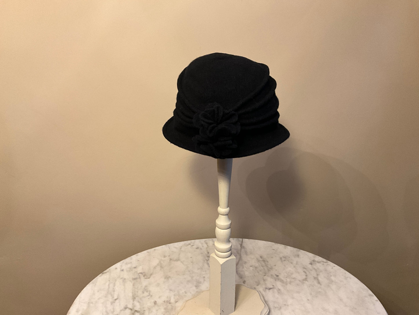 A195-AD1462A- Black Soft  Wool Cloche Hat