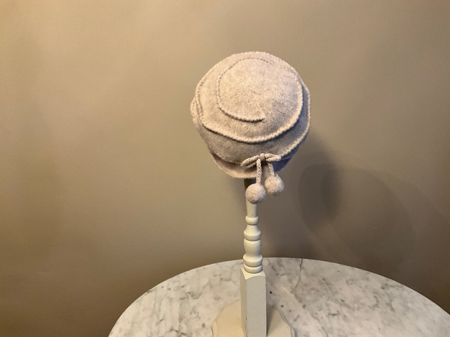 A195-AD1340B - Ivory 100% Wool Turban