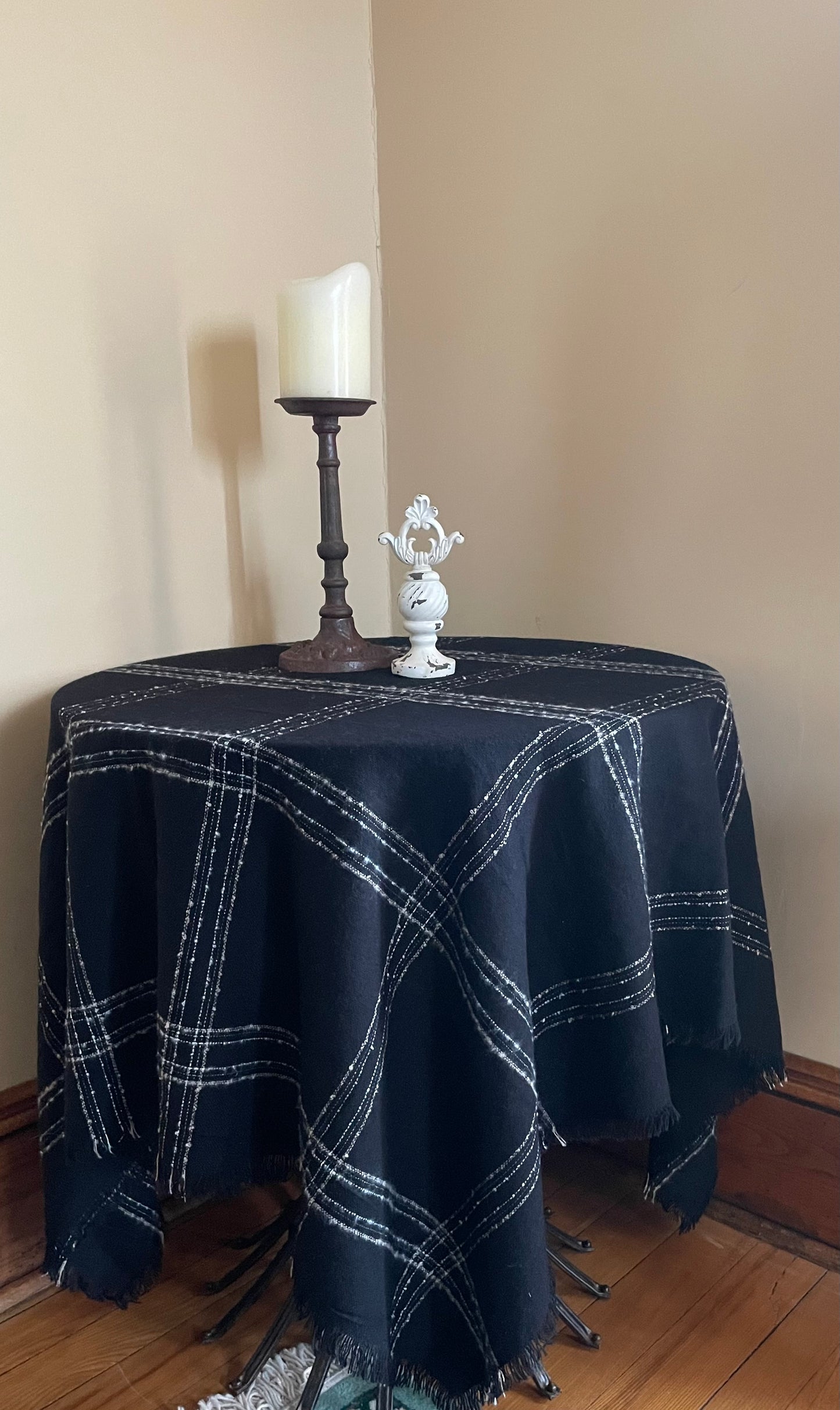 Black Plaid Table Cloth