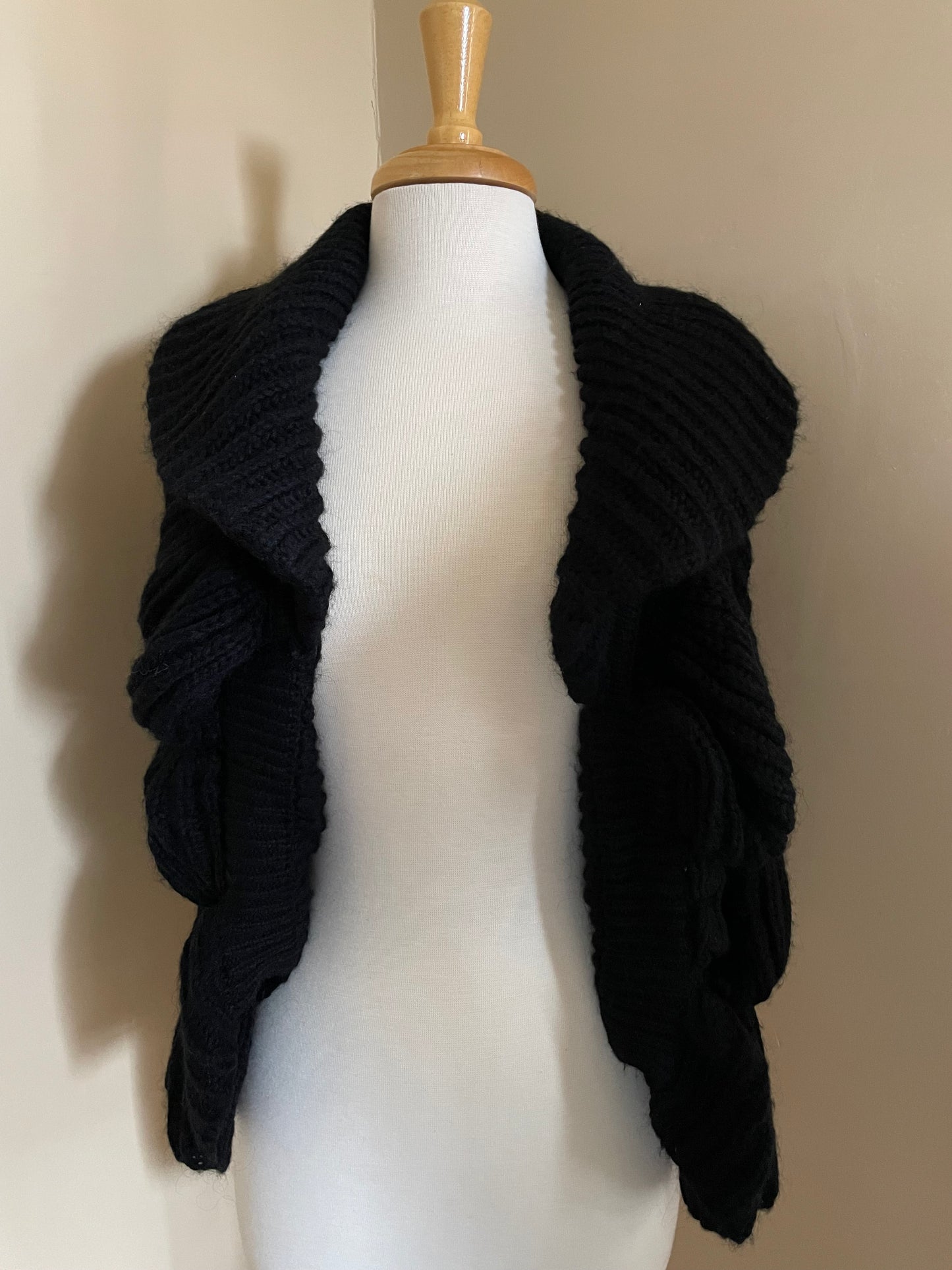 Ruffled Knit Shrug - Black