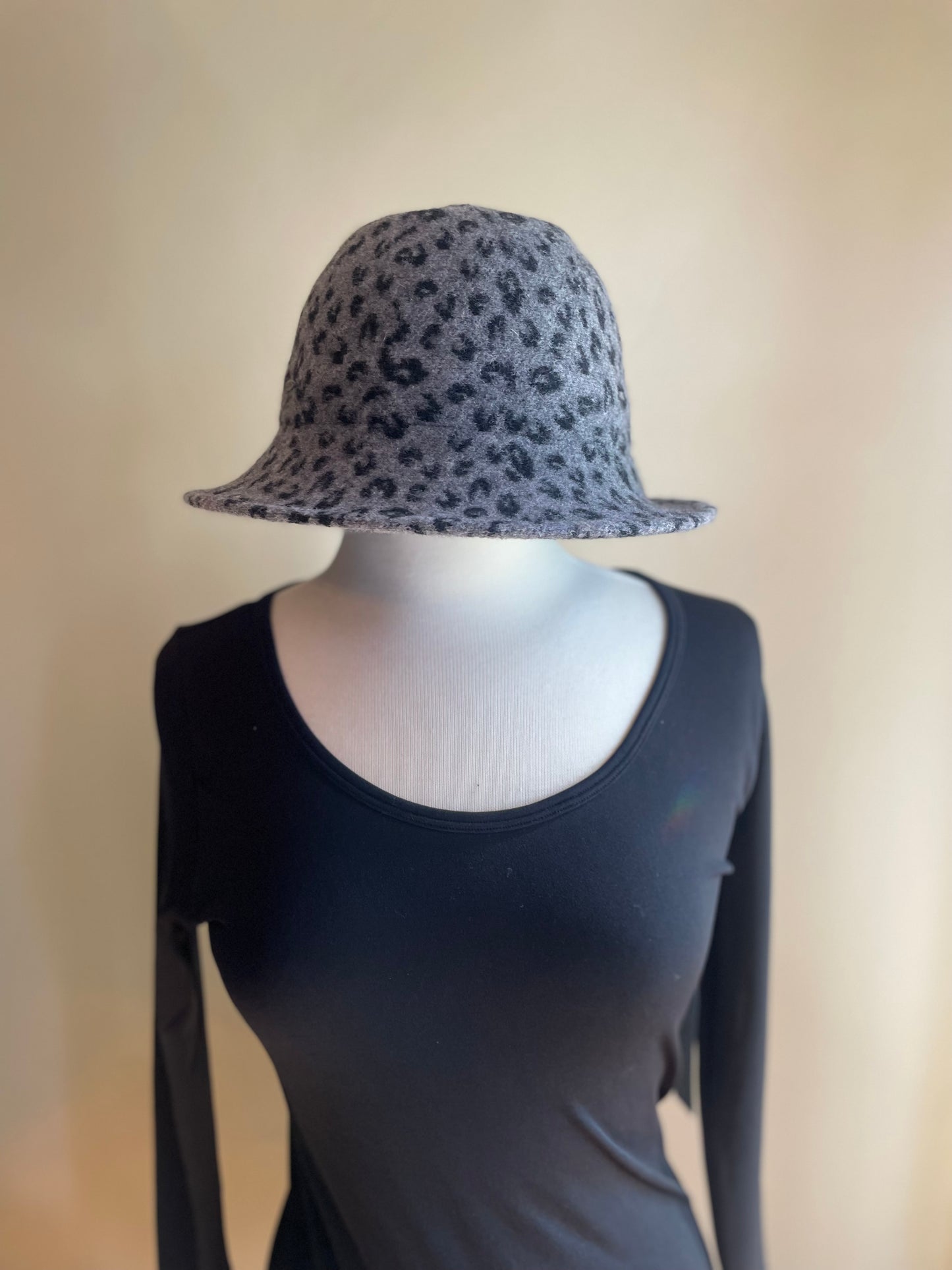 Leopard Print Hat - Grey