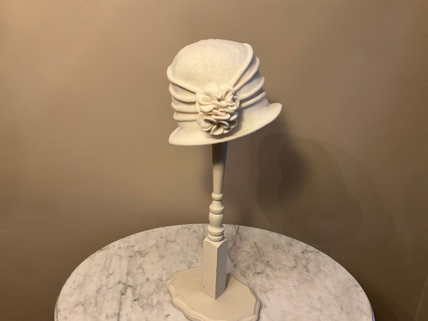 A195-AD1462B- Ivory Soft  Wool Cloche Hat