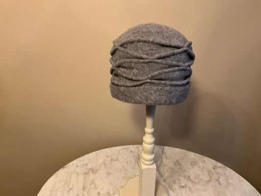 A195-AD1038D- Grey 100% Wool Turban