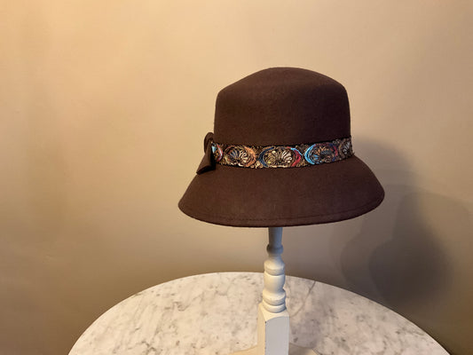 A195-AD980D-Brown Wool Felt Cloche Hat